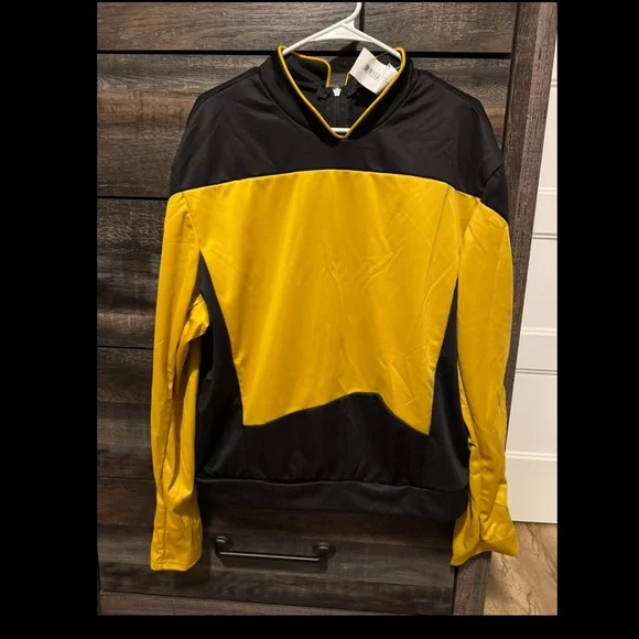 Star Trek costume. - Picture 1 of 3